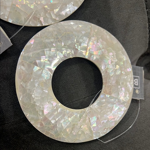 Iridescent Shell Napkin Rings - Picture 2 of 2